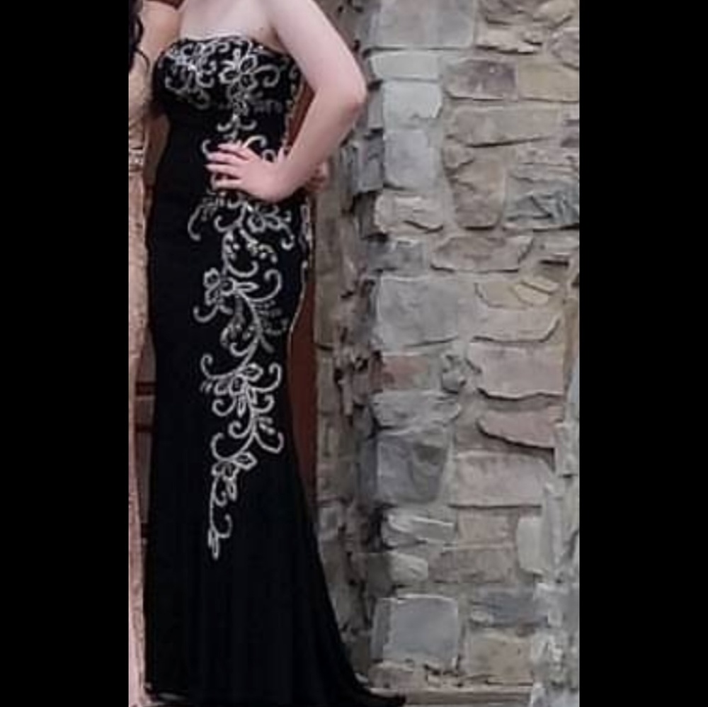 1920s/masquerade style black mermaid gown - Picture 2 of 4